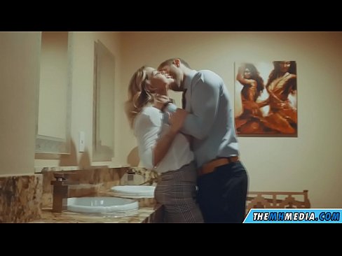 ❤️ Kai krūtininga blondinė vilioja tave viešajame tualete ❤️ Kietas porno prie porno lt.osagoassist.ru